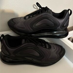 Nike Air Max 720 Total Eclipse